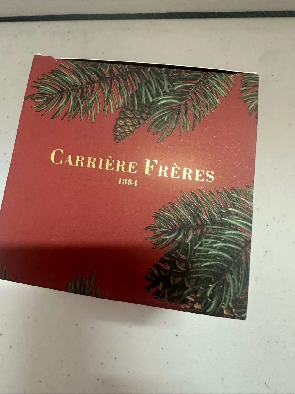 Carriere Freres Siberian Pine & Winter Rose Luxury Scented Candle - Picture 2 of 5